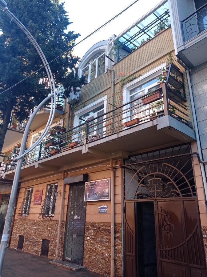 Guesthouse Melikishvili 57 บาทูมิ ภายนอก รูปภาพ
