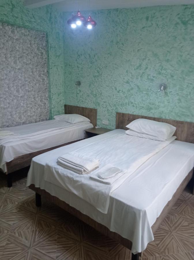 Guesthouse Melikishvili 57 บาทูมิ ภายนอก รูปภาพ