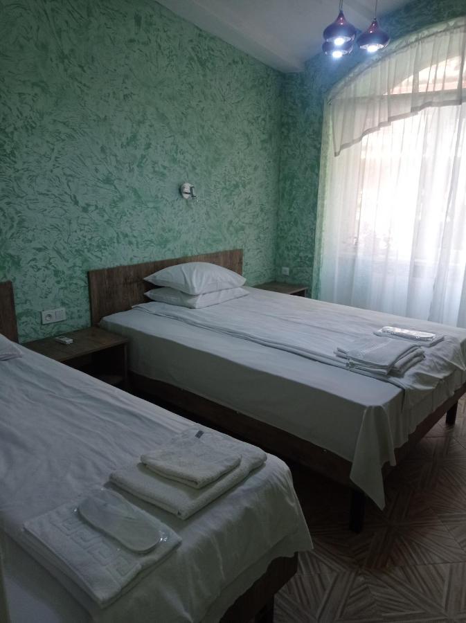 Guesthouse Melikishvili 57 บาทูมิ ภายนอก รูปภาพ