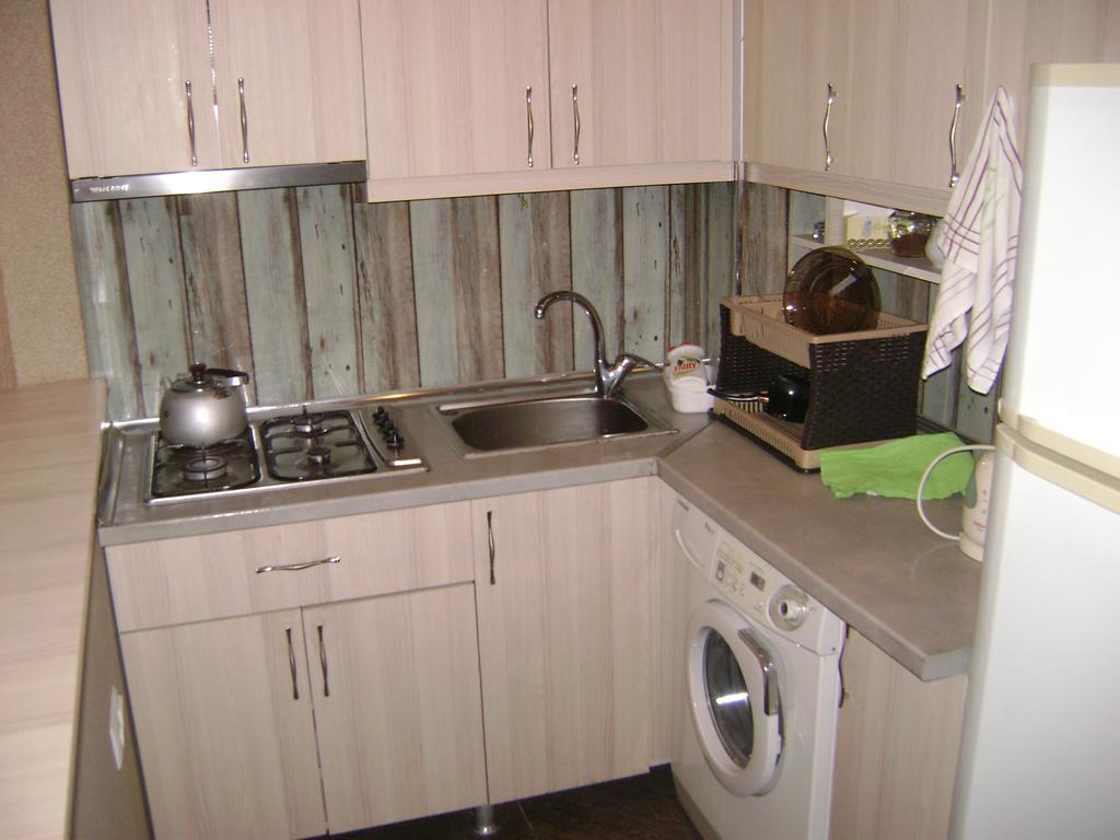 Guesthouse Melikishvili 57 บาทูมิ ภายนอก รูปภาพ