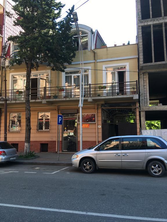 Guesthouse Melikishvili 57 บาทูมิ ภายนอก รูปภาพ